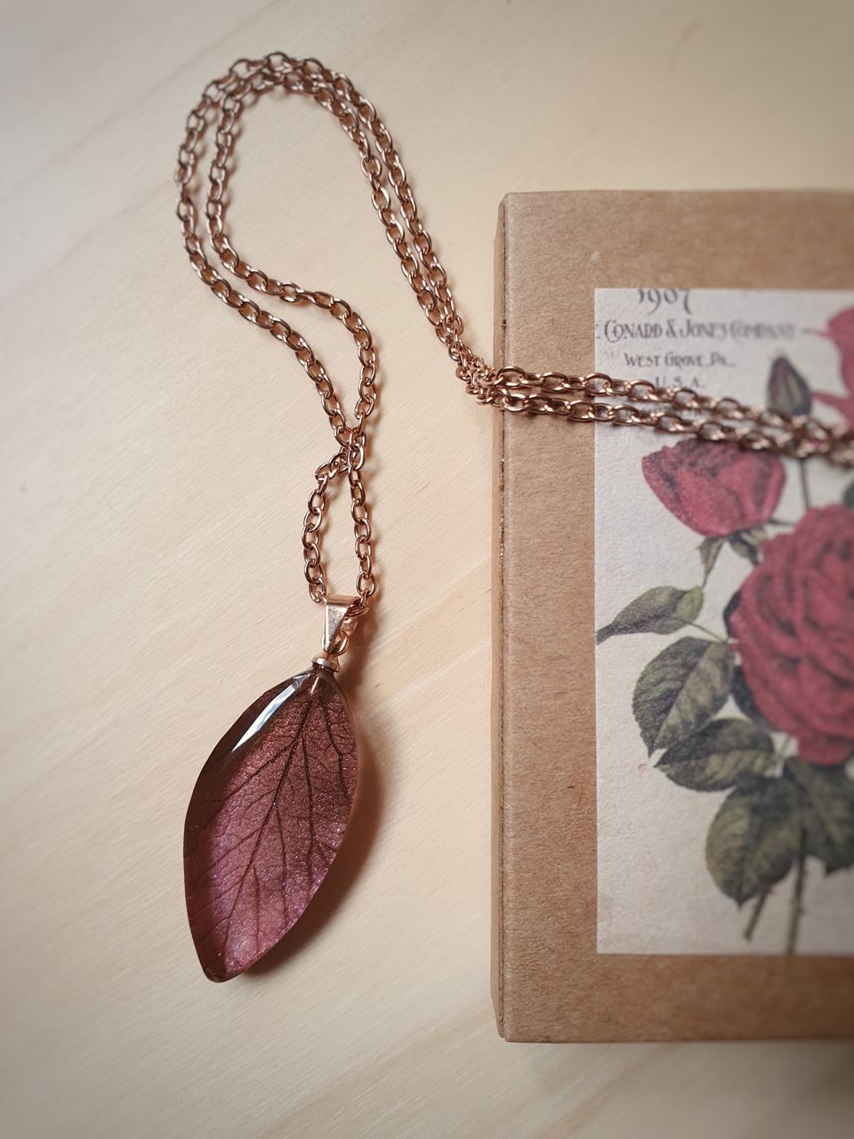 Burgundy Leaf